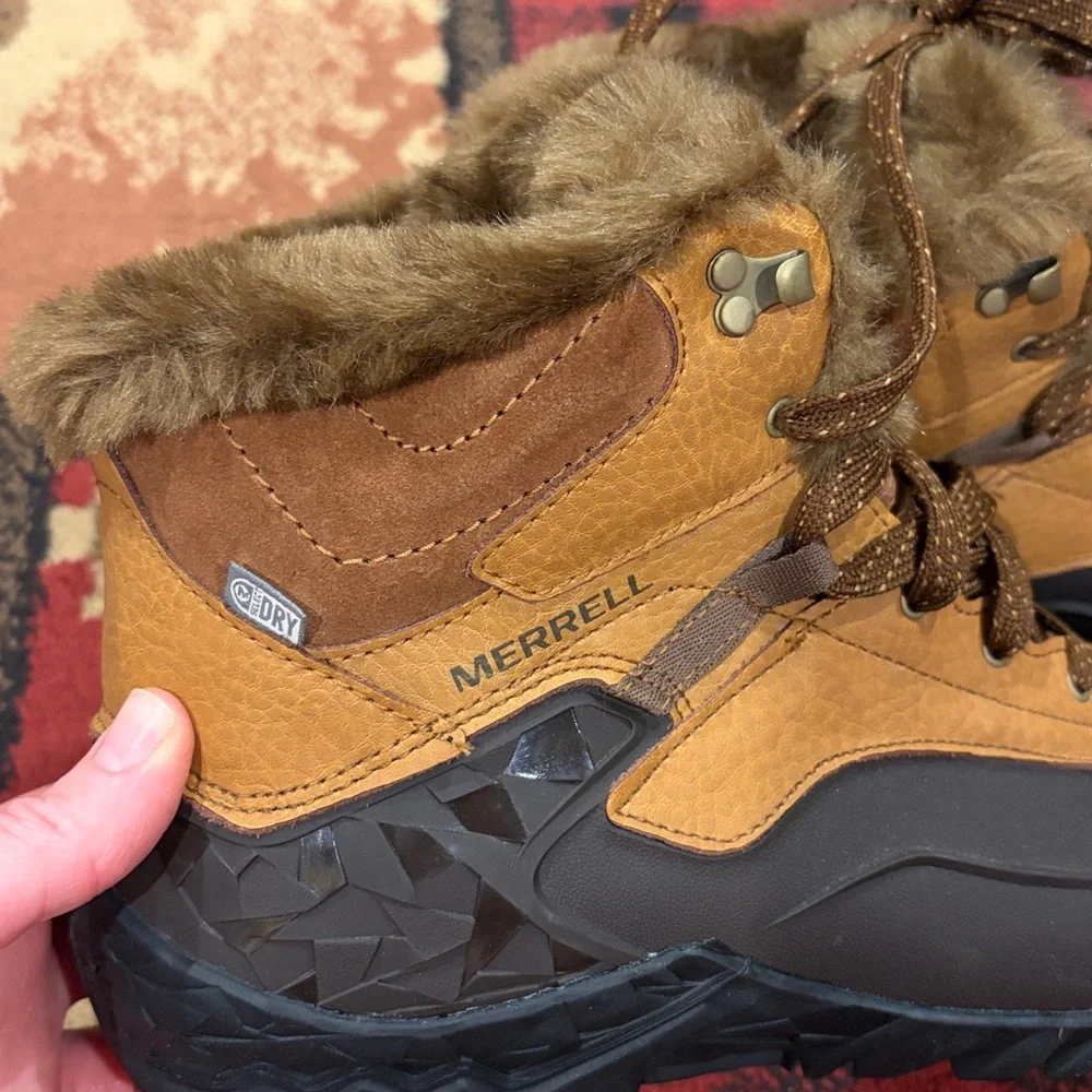Womens merrell aurora 6+ ice winter boot with vibram soles and faux fur